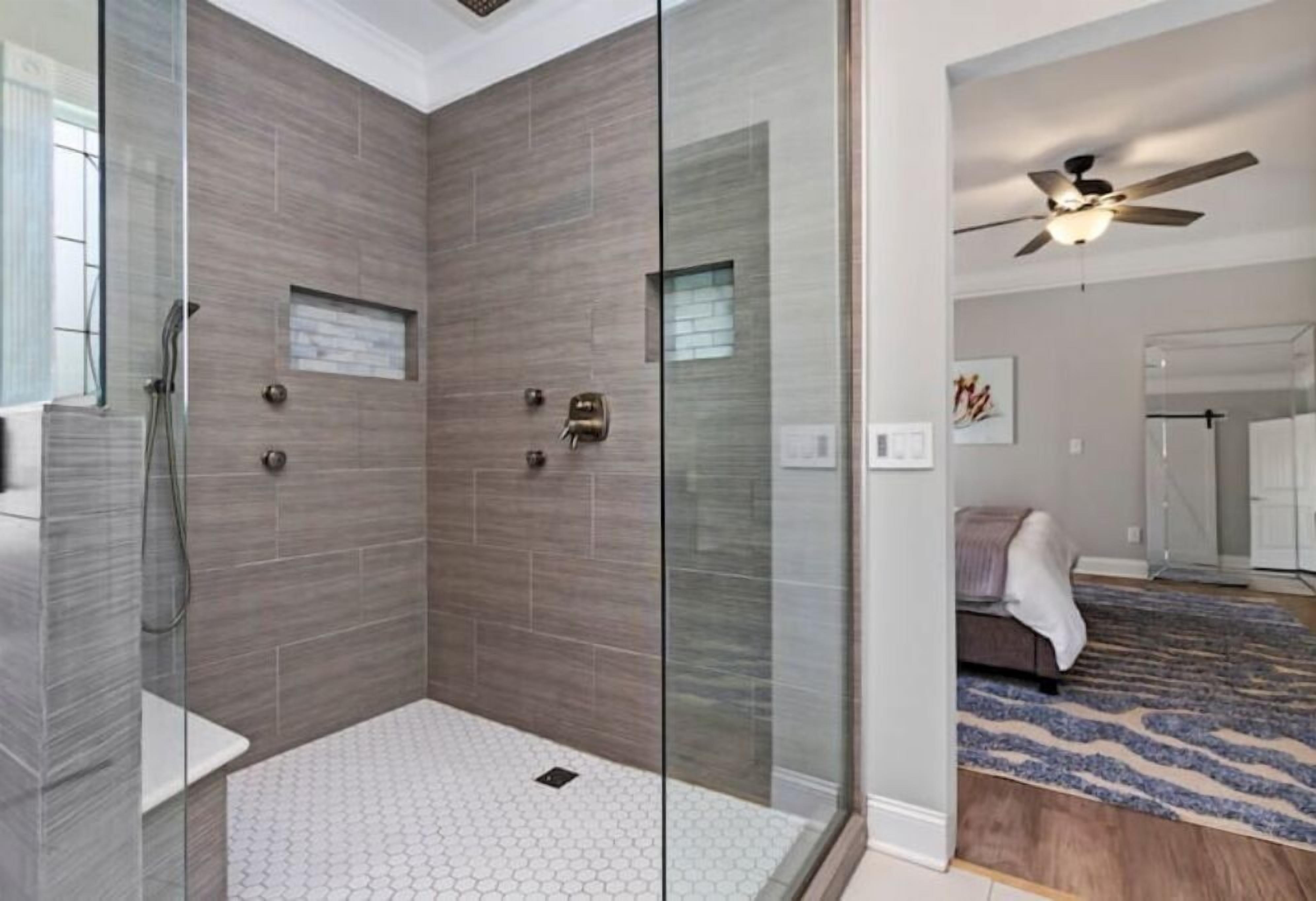 Shower, hair dryer, towels, toilet paper