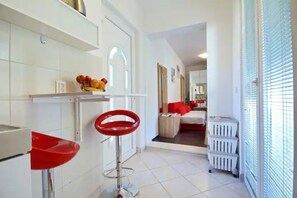 1 Schlafzimmer, Schreibtisch, Bügeleisen/Bügelbrett, kostenloses WLAN