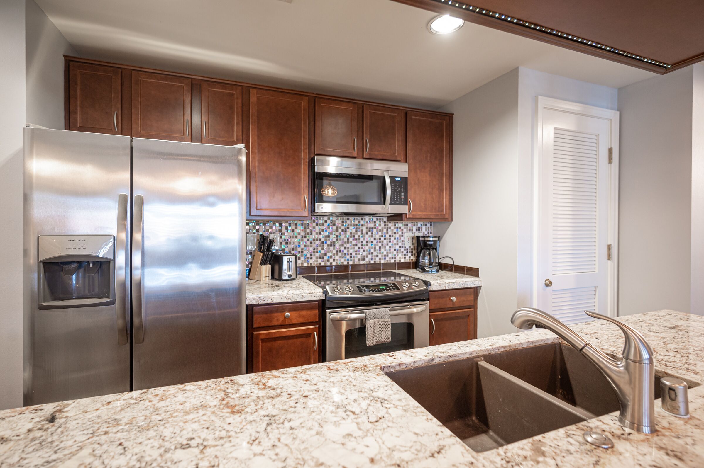 Pool-side 2 Bedroom Viera condo!