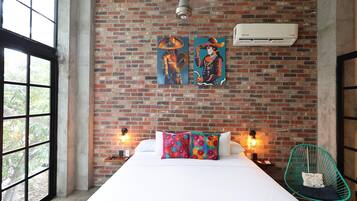 2 habitaciones, tabla de planchar con plancha, wifi y ropa de cama