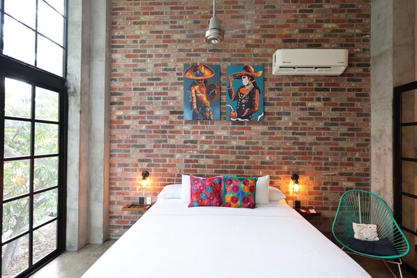 2 عدّة غرف نوم ومكواة/لوح كي وواي فاي وملاءات أسرّة