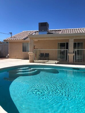 Alberca al aire libre 