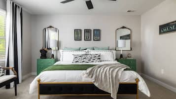 5 bedrooms, desk, iron/ironing board, travel crib