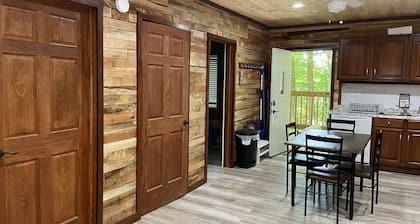 Cabin Hatfield McCoy Ivy Branch
