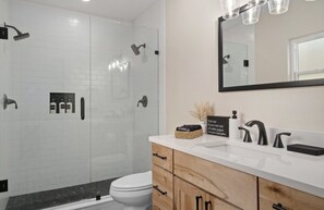 Shower, hair dryer, towels, soap - Lake house retreat. (Inverness)