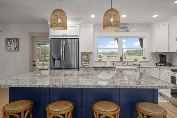 Refrigerador, microondas, horno, lavavajillas