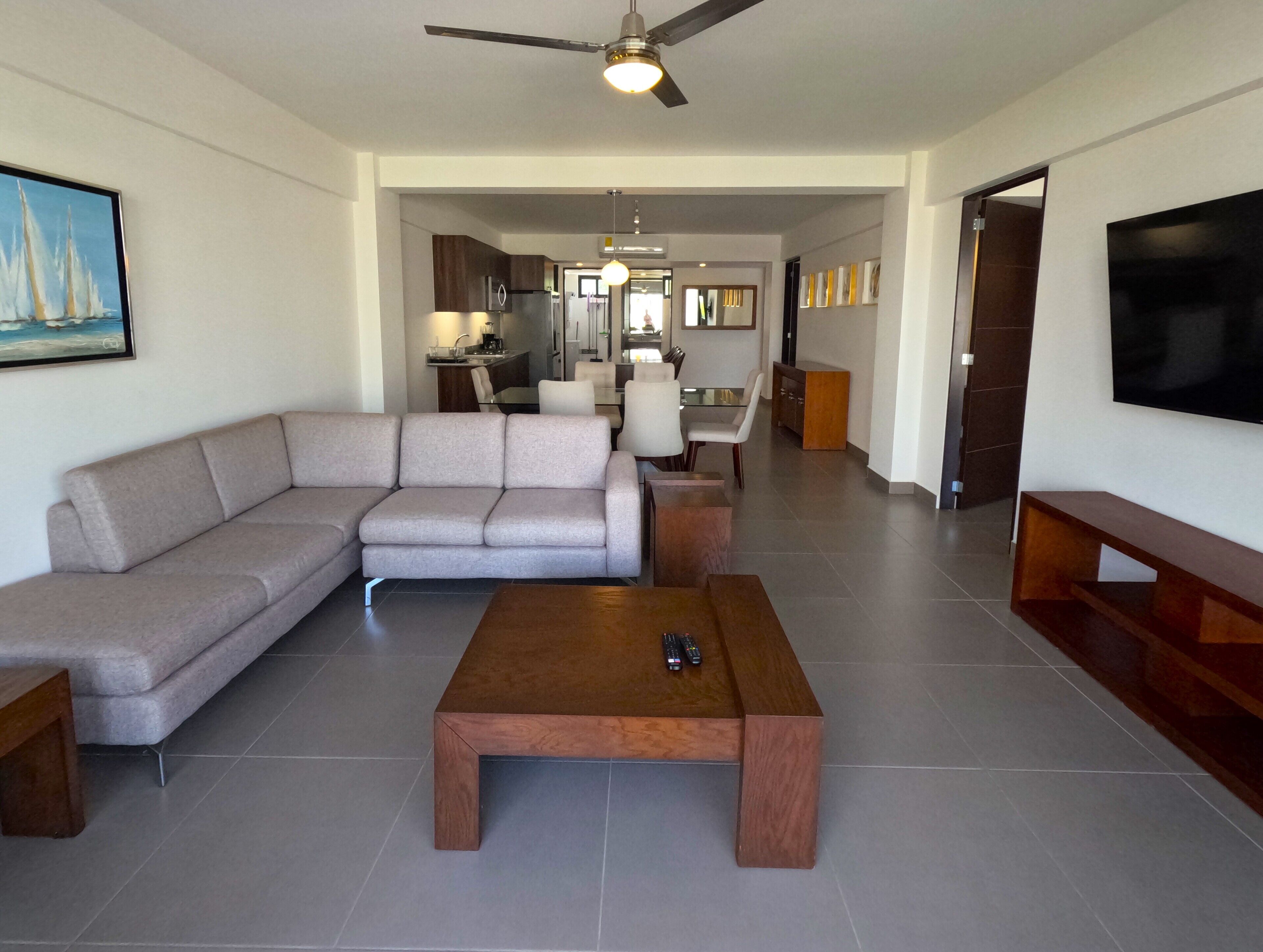 Nuevo Vallarta apt, pool, grill, 6 people