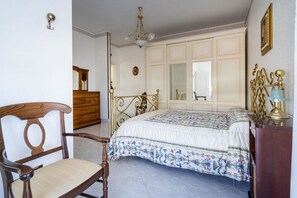 3 dormitorios, tabla de planchar con plancha, wifi y ropa de cama