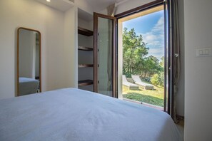 2 chambres, fer et planche à repasser, accès Internet