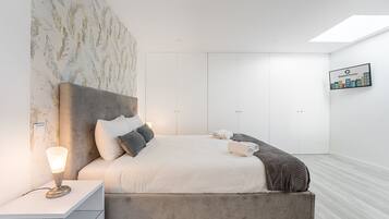 Desk, iron/ironing board, internet, bed sheets