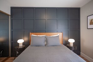 4 habitaciones, tabla de planchar con plancha, wifi y ropa de cama