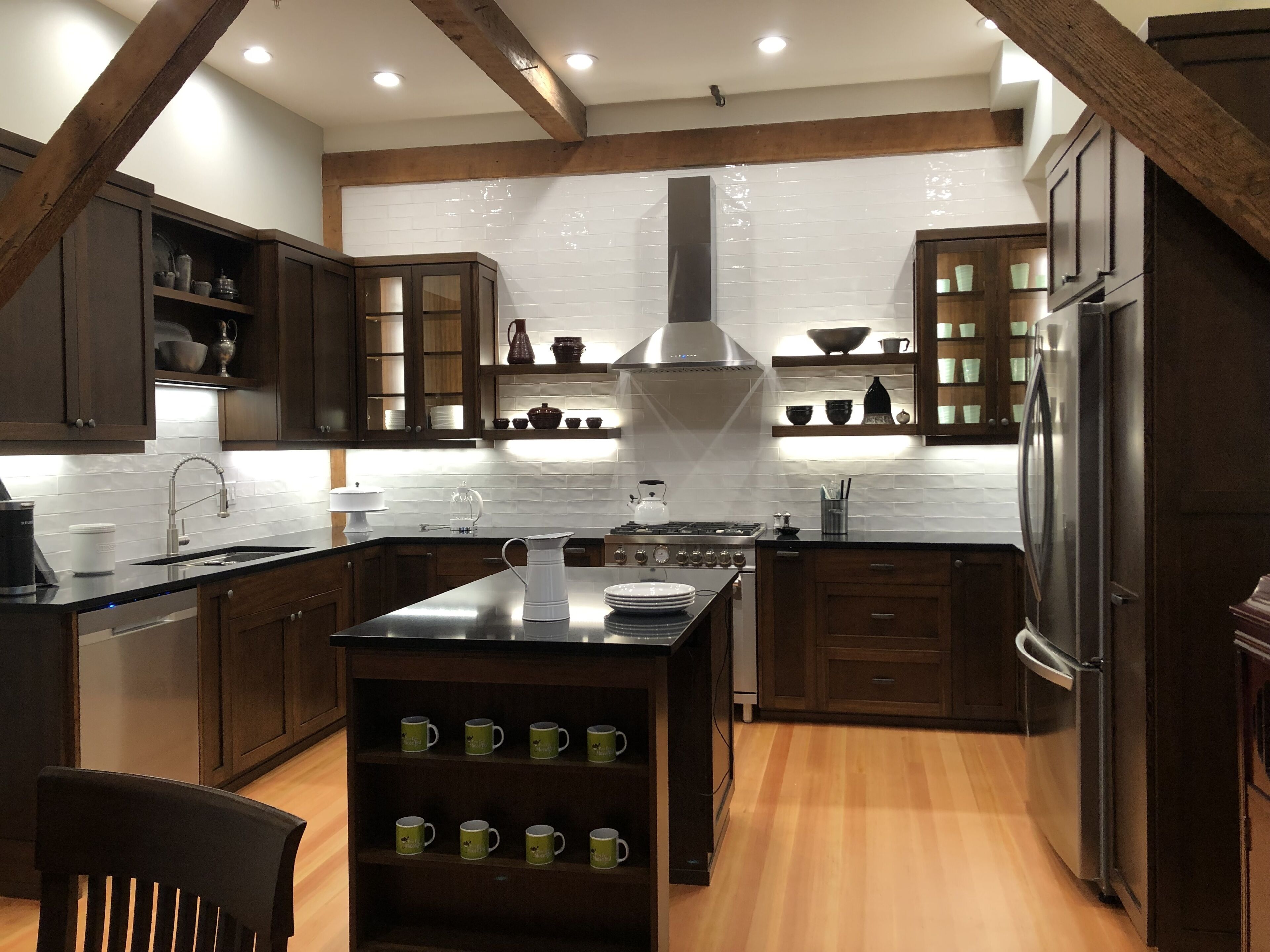 Fridge, microwave, oven