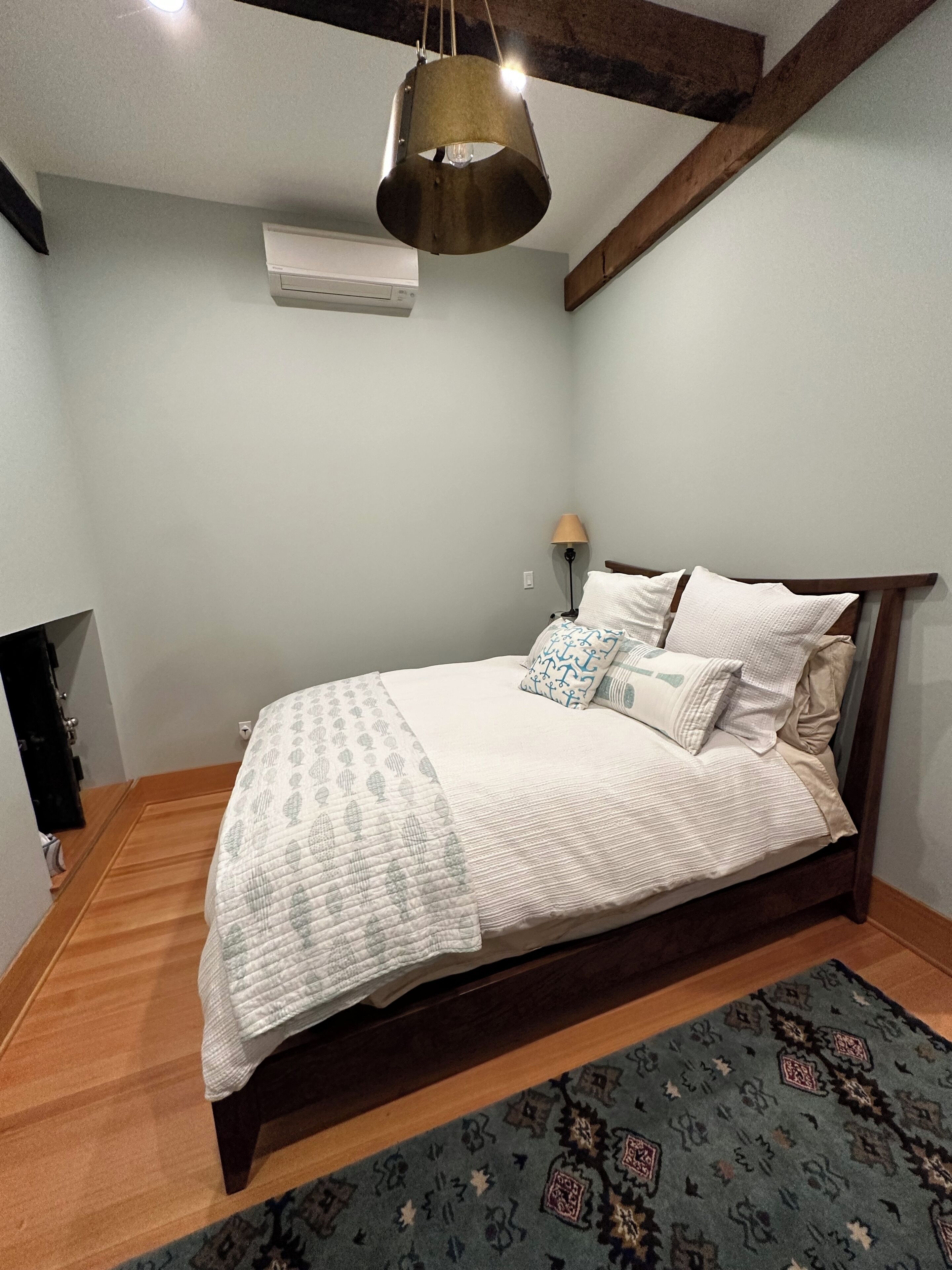 2 slaapkamers, een strijkplank/strijkijzer, wifi, beddengoed