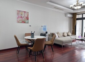 Business Apartment | Living area - Mai-homestay Royal City 3 bedrooms (Hanoi)