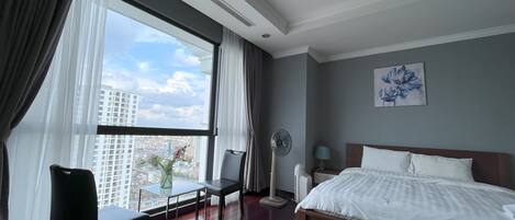 3 camere, ferro/asse da stiro, Wi-Fi gratuito