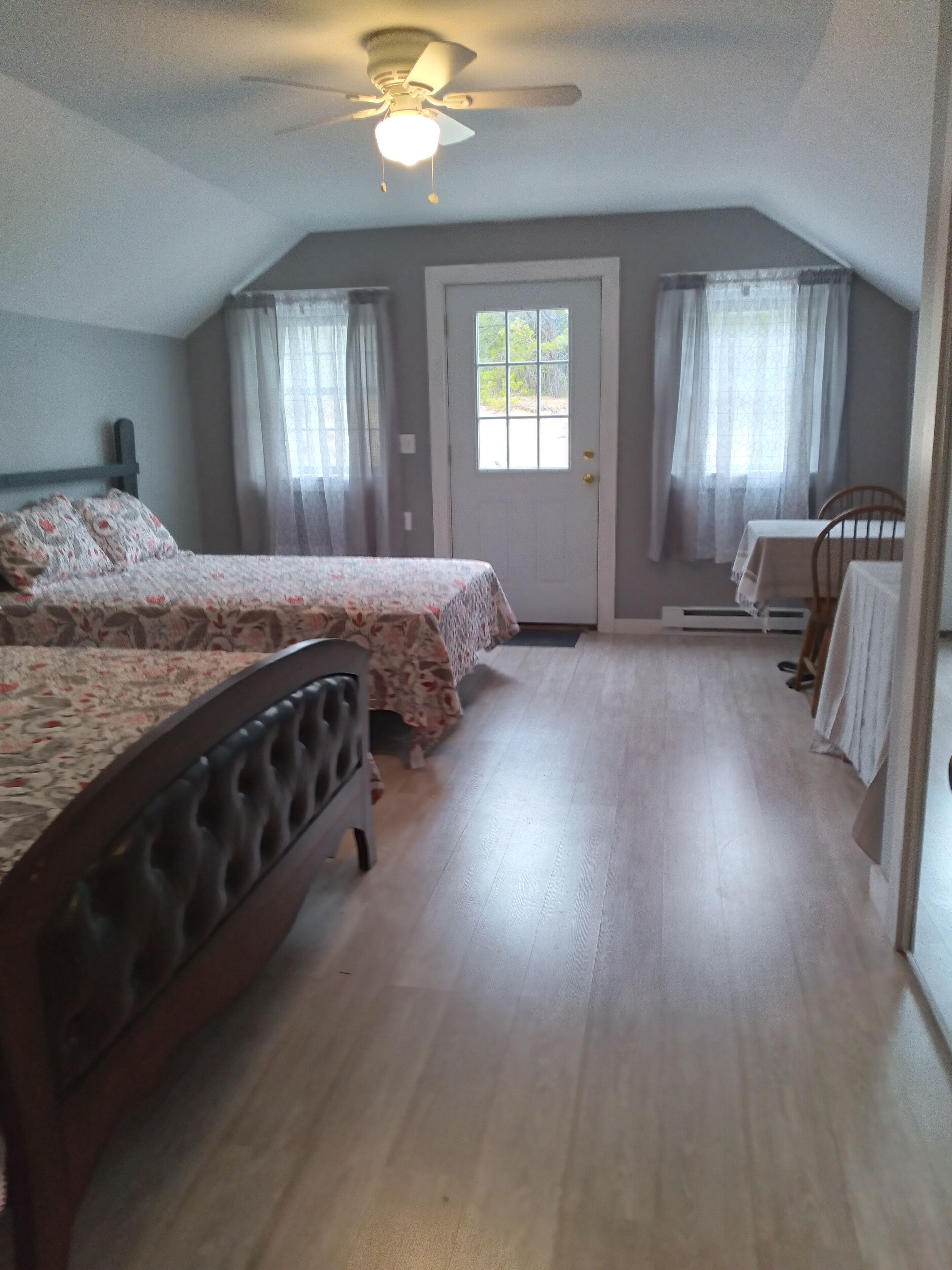 Cozy and Spacious Lake Region Apt