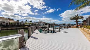 Unclassified image, 5 of 26, button