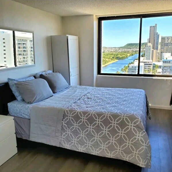 1 bedroom, iron/ironing board, WiFi, bed sheets