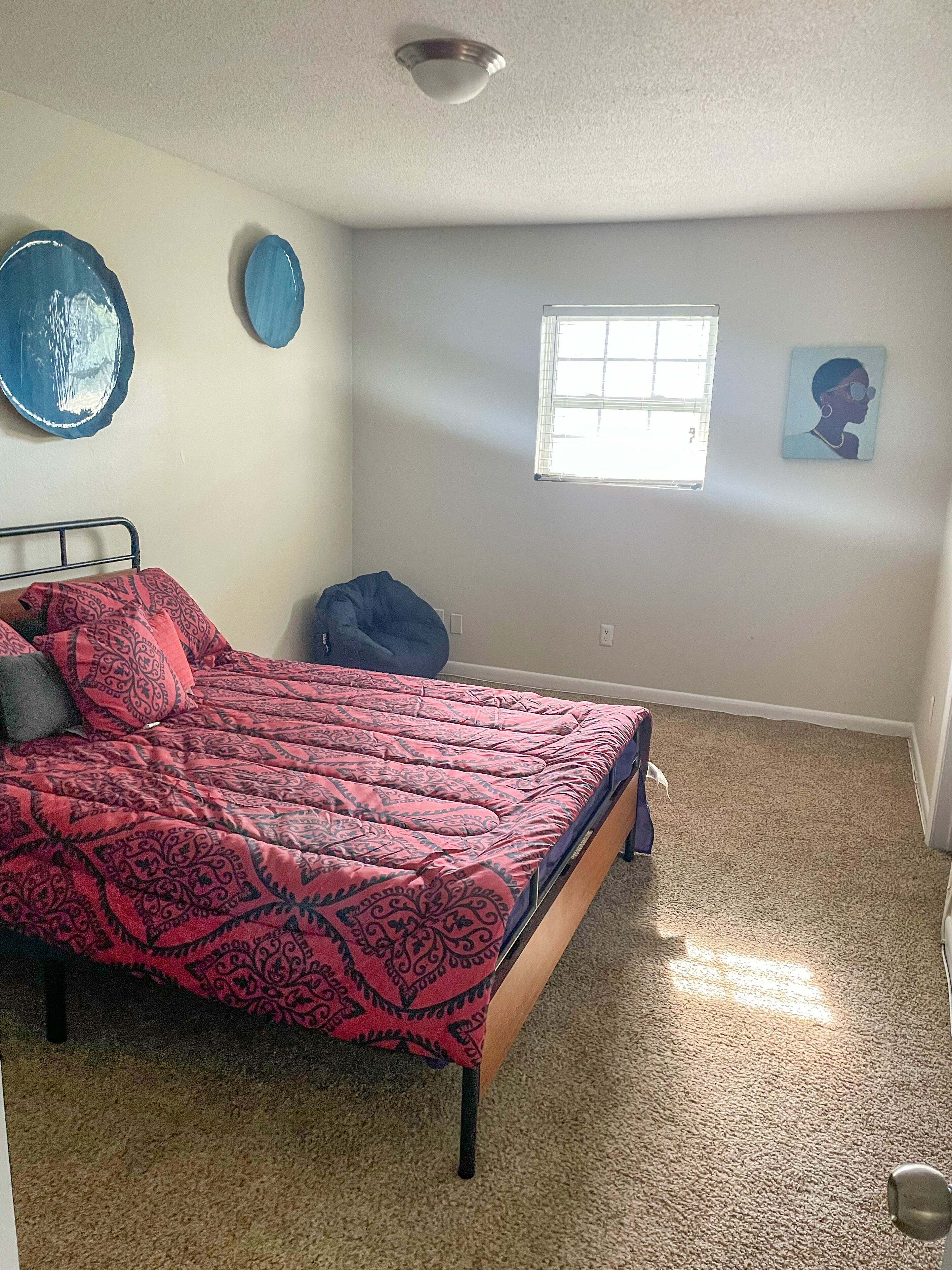 Cozy 2 bedroom unit