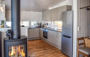 Fridge, dishwasher, coffee/tea maker