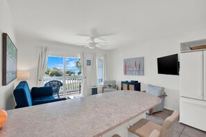 Interior - Gorgeous Ocean Views Heated Pool Access (Tybee Island)