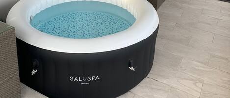 Idromassaggio all'aperto