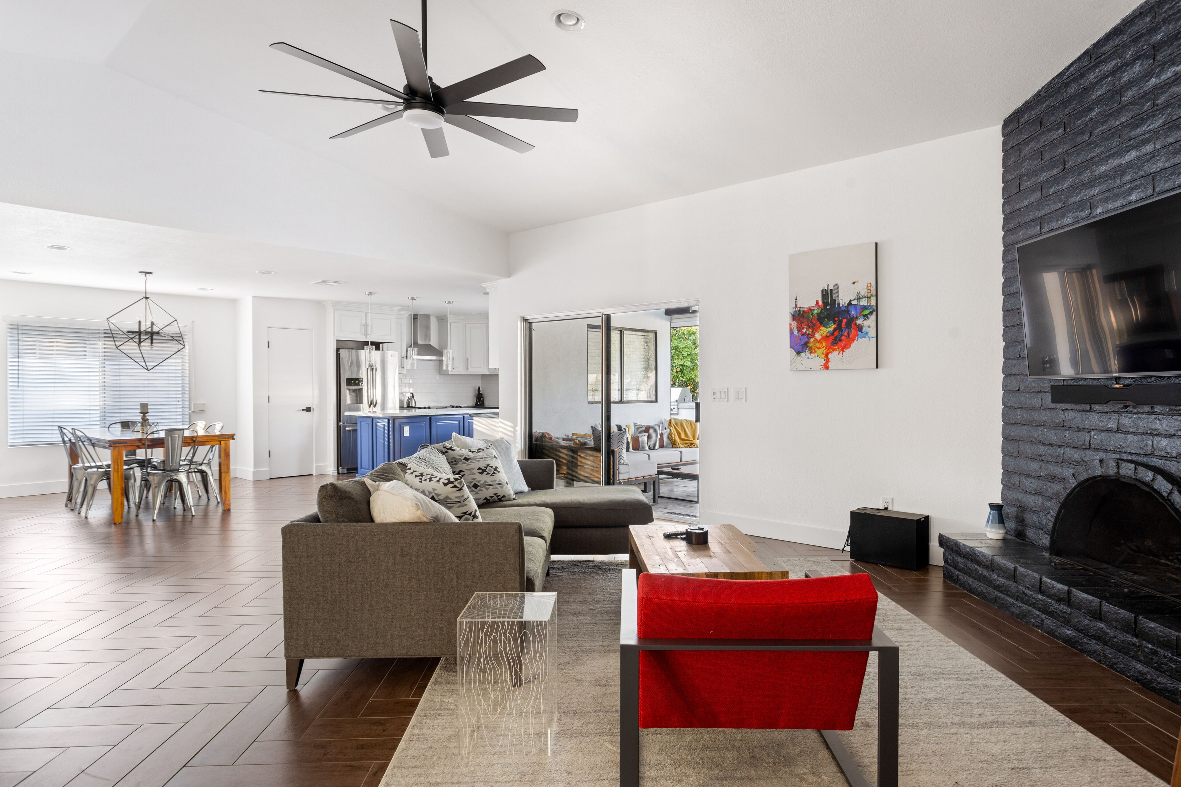 Fascinating- Fire pit, Putting Green, Bocce Ball Court, BBQ! *Turquoise Land*