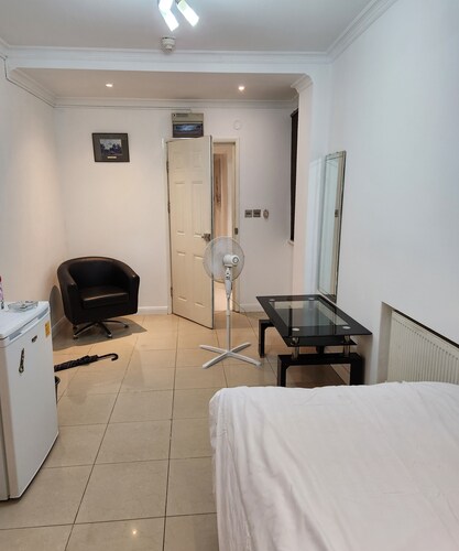 Cosy Studio Flat in Paddington  close walk to Oxford Street