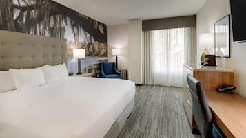 Desk, laptop workspace, iron/ironing board, free cots/infant beds