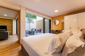 1 bedroom, iron/ironing board, WiFi, bed sheets - VH | Stylish Loft Condesa | Full Patio | 70 (México D.F.)