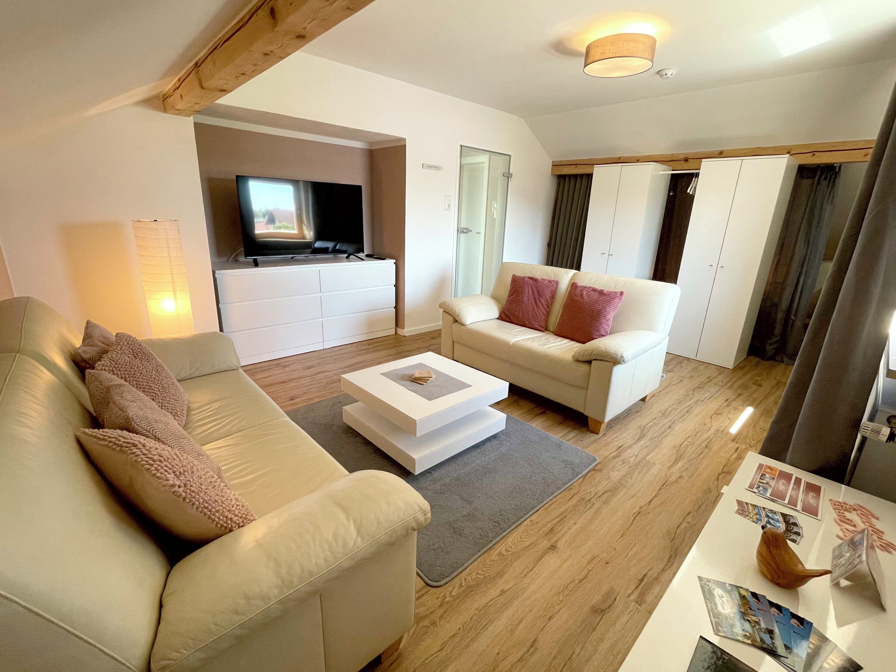 FerienNest Kelheim (Kelheim)-Wohnzimmer