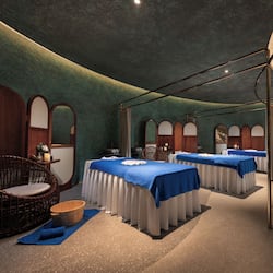 Couples treatment room(s), sauna, hot tub, steam room, body treatments