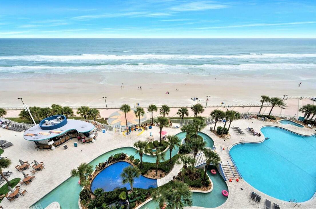 Indoor pool, outdoor pool