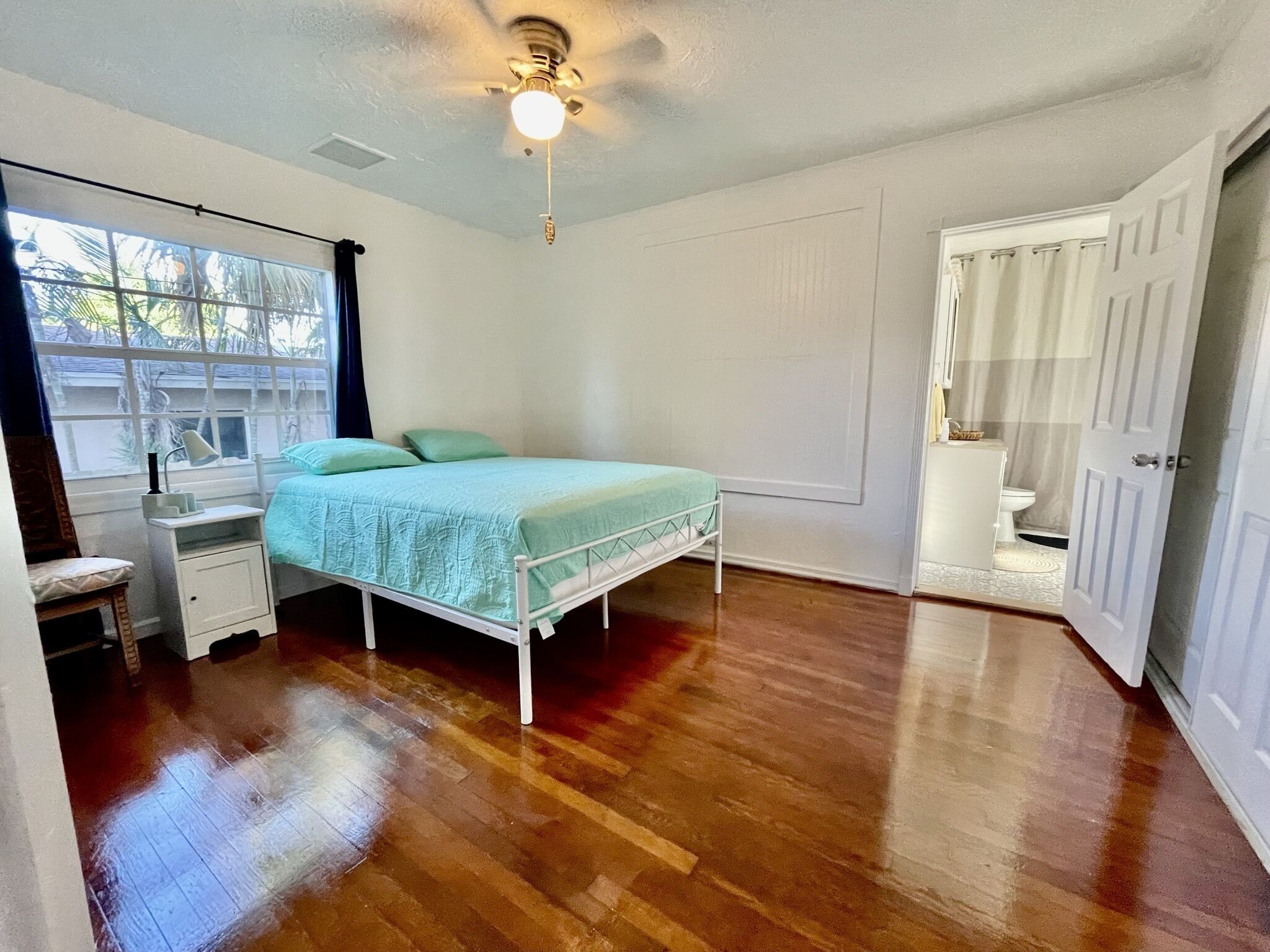 Super Location Florida Keys Style Home