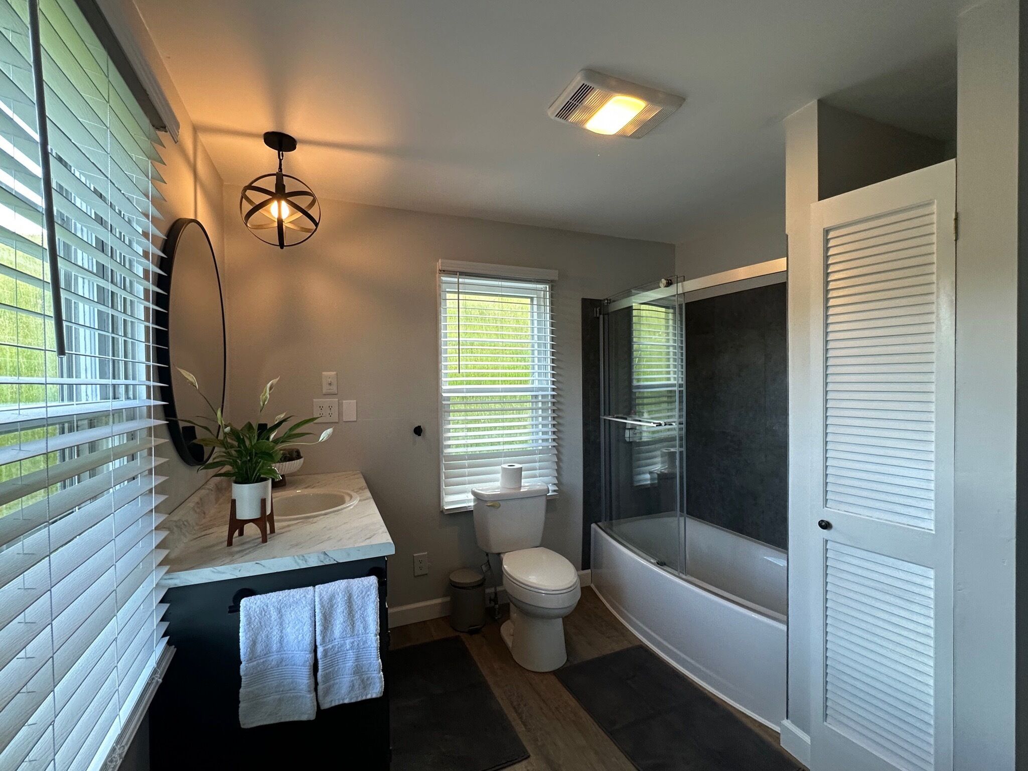 Tranquil Farm Home surrounded by pastures