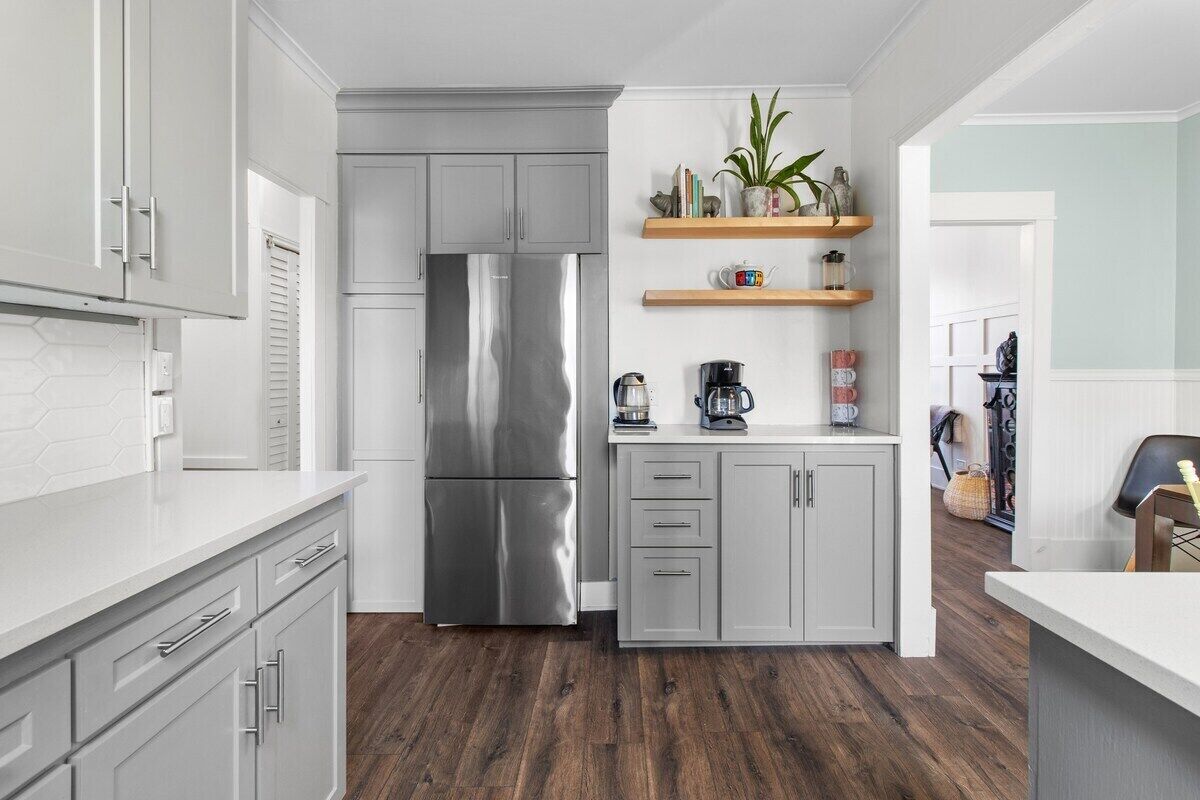 Henry House Suites | 2bd | 2bth | Patio |Backyard