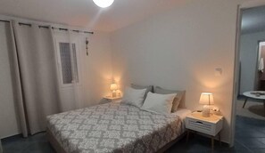 1 chambre, fer et planche à repasser, Wi-Fi, draps fournis