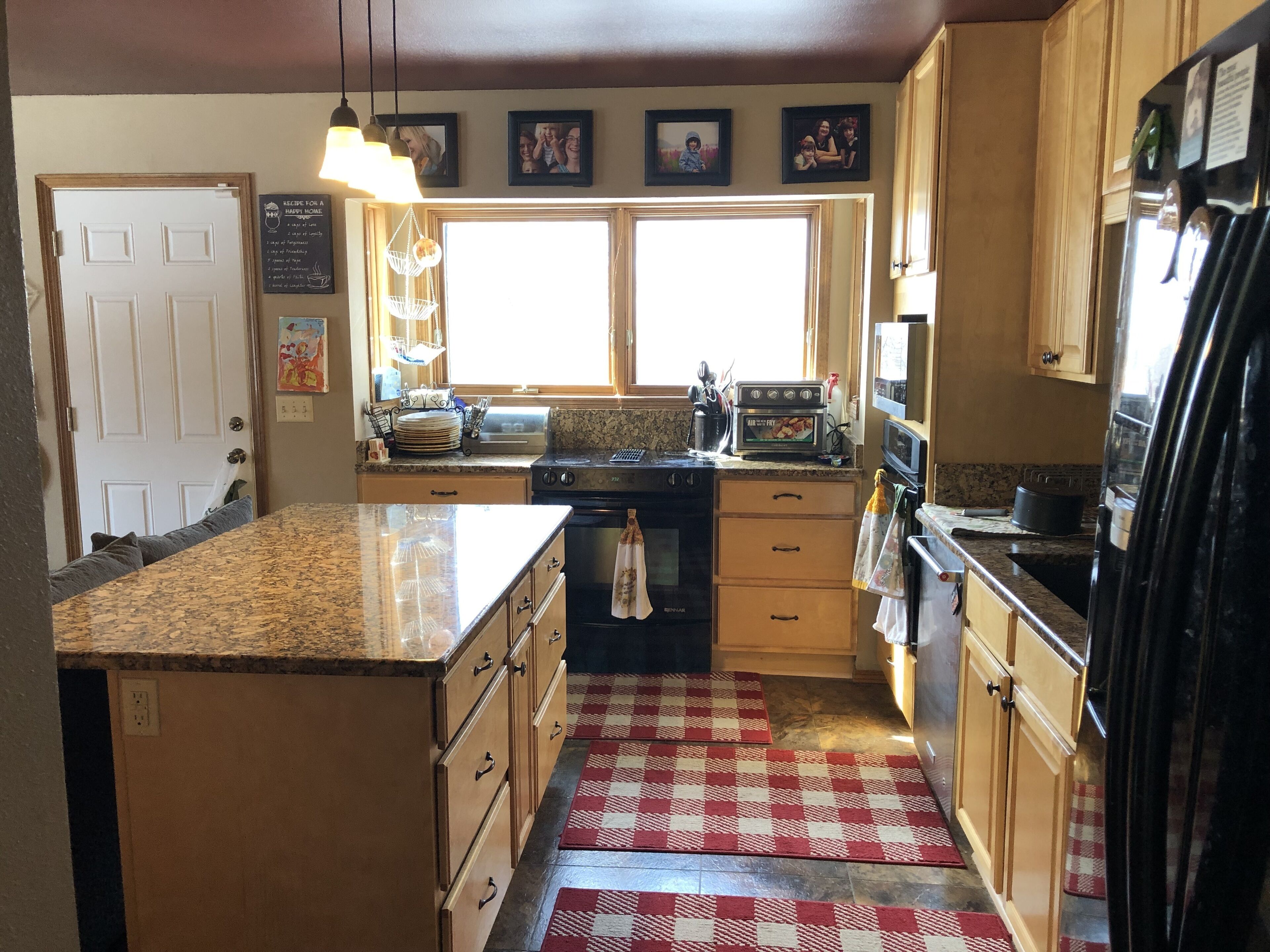 Sweet Dreams for 10 at Happy's House