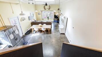 Duplex, Multiple Beds, Non Smoking, Garden View | Bathroom | Combined shower/tub, jetted tub, free toiletries, hair dryer