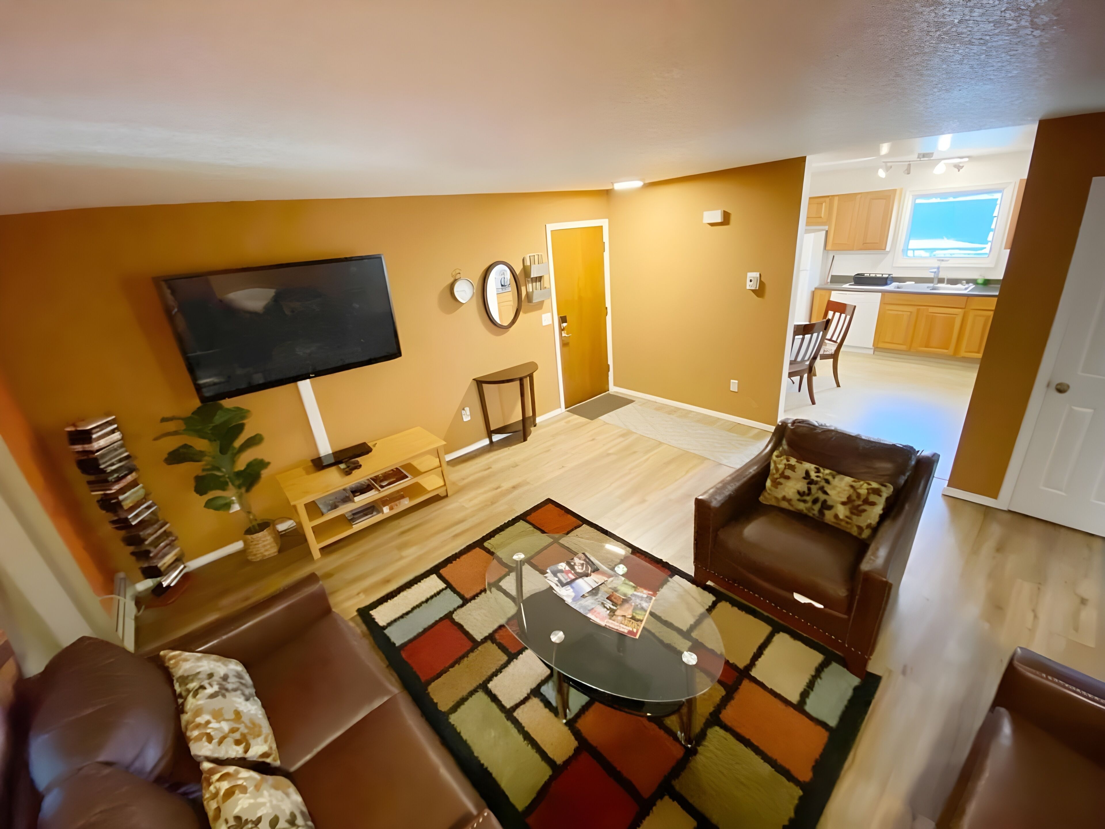 Premium Apartment, 2 Queen Beds, Non Smoking, Bathtub (Stay Anchorage!) | 2 bedrooms, iron/ironing board, free WiFi, bed sheets