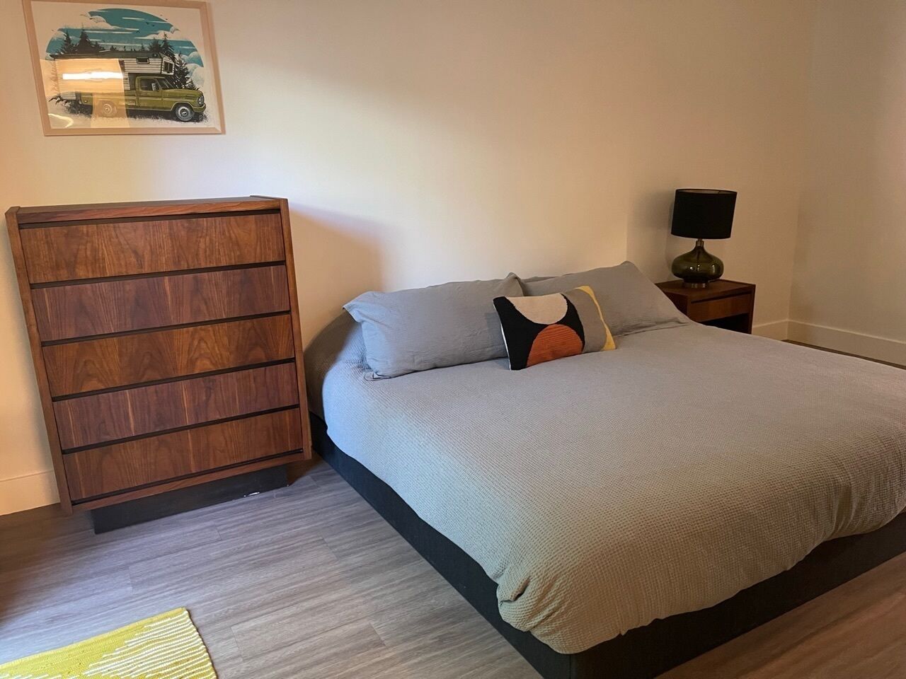 Dream Riverfront Neighborhood Location! Modern/Steps from river path/downtown