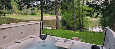 Baignoire à remous extérieure