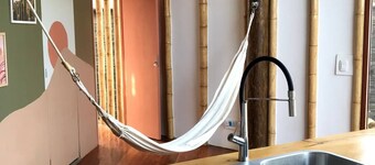 Beautiful bamboo cabin 7 minutes from the beach of Máncora