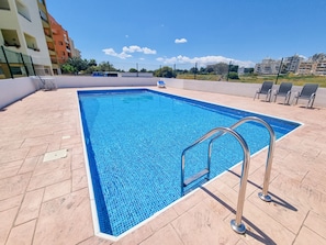 Outdoor pool - Seaside Heaven Apartment (Larnaca)