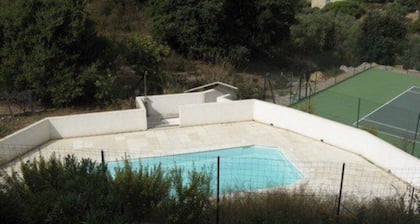 Logement Tout Confort Dans Résidence Avec Piscine
