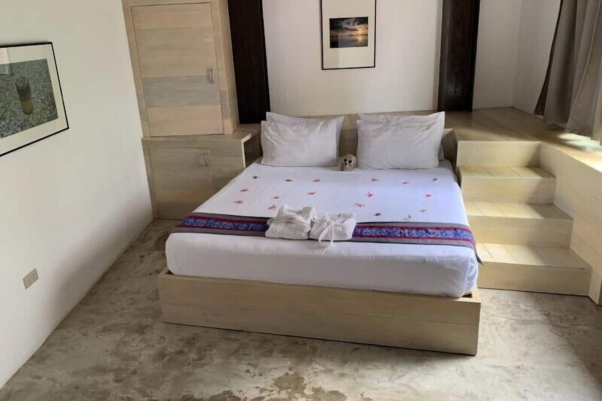 Superior Double Room | Minibar, desk, free WiFi, bed sheets