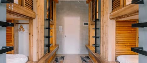 Bed in 8-Bed Mixed Dormitory Room | Interior