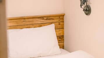 Shared Dormitory, Mixed Dorm (Bed in 6-Bed) | Bahagian dalam