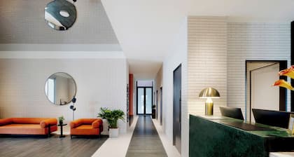 base-Wangfujing Serviced Apartment