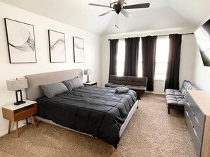 4 dormitorios, escritorio, wifi y ropa de cama